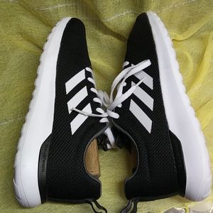 Mens adidas size 9.5 sneakers shoes